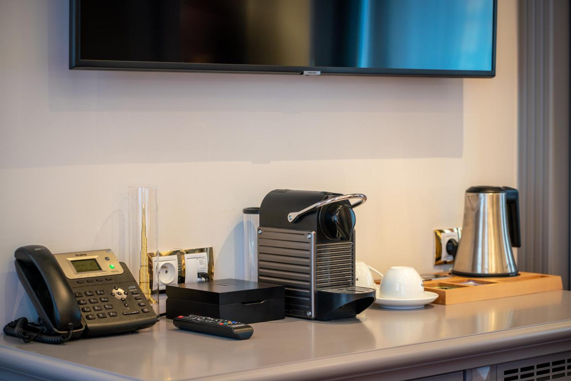 Golden Key Boutique Hotel 卡罗维发利 外观 照片