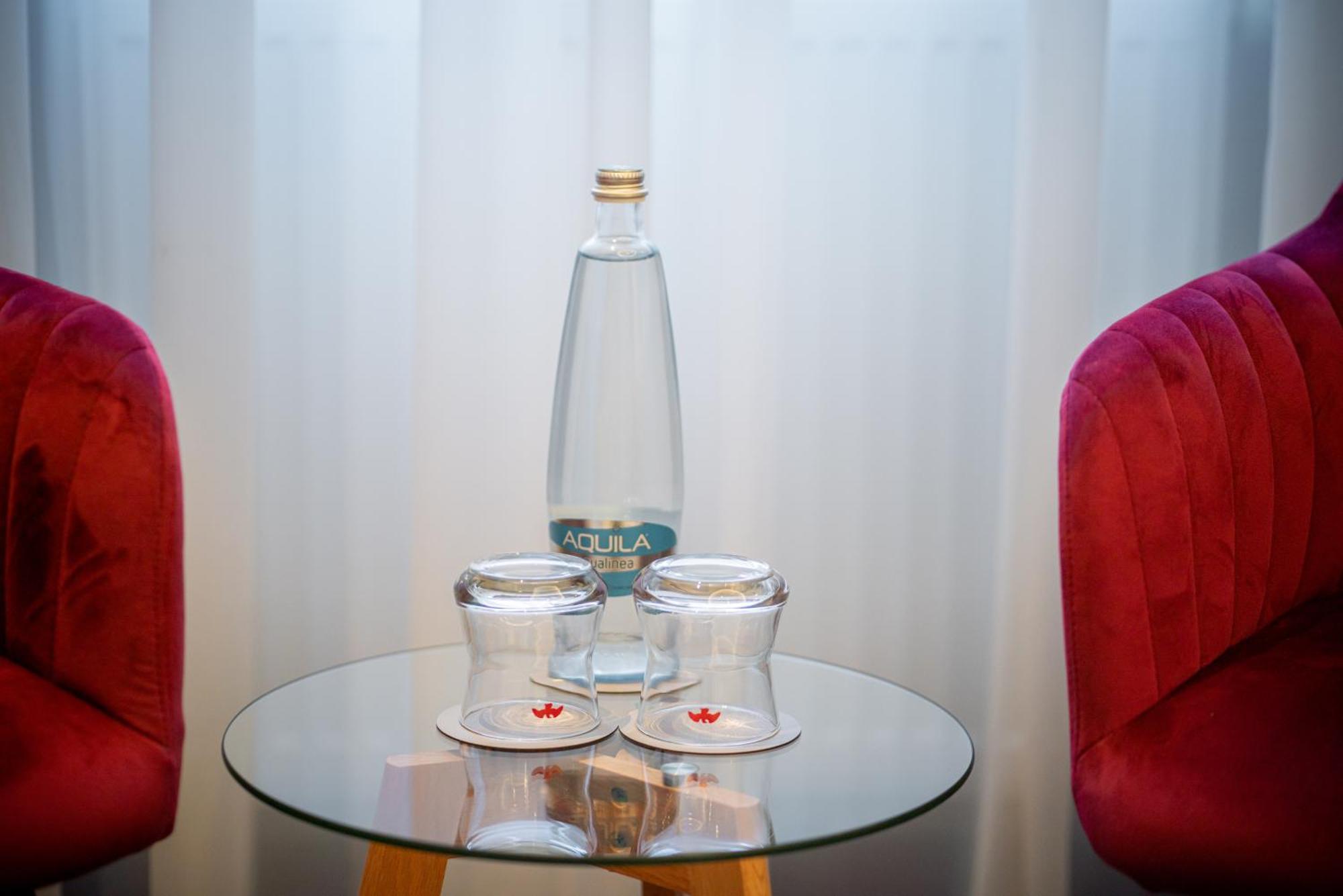 Golden Key Boutique Hotel 卡罗维发利 外观 照片