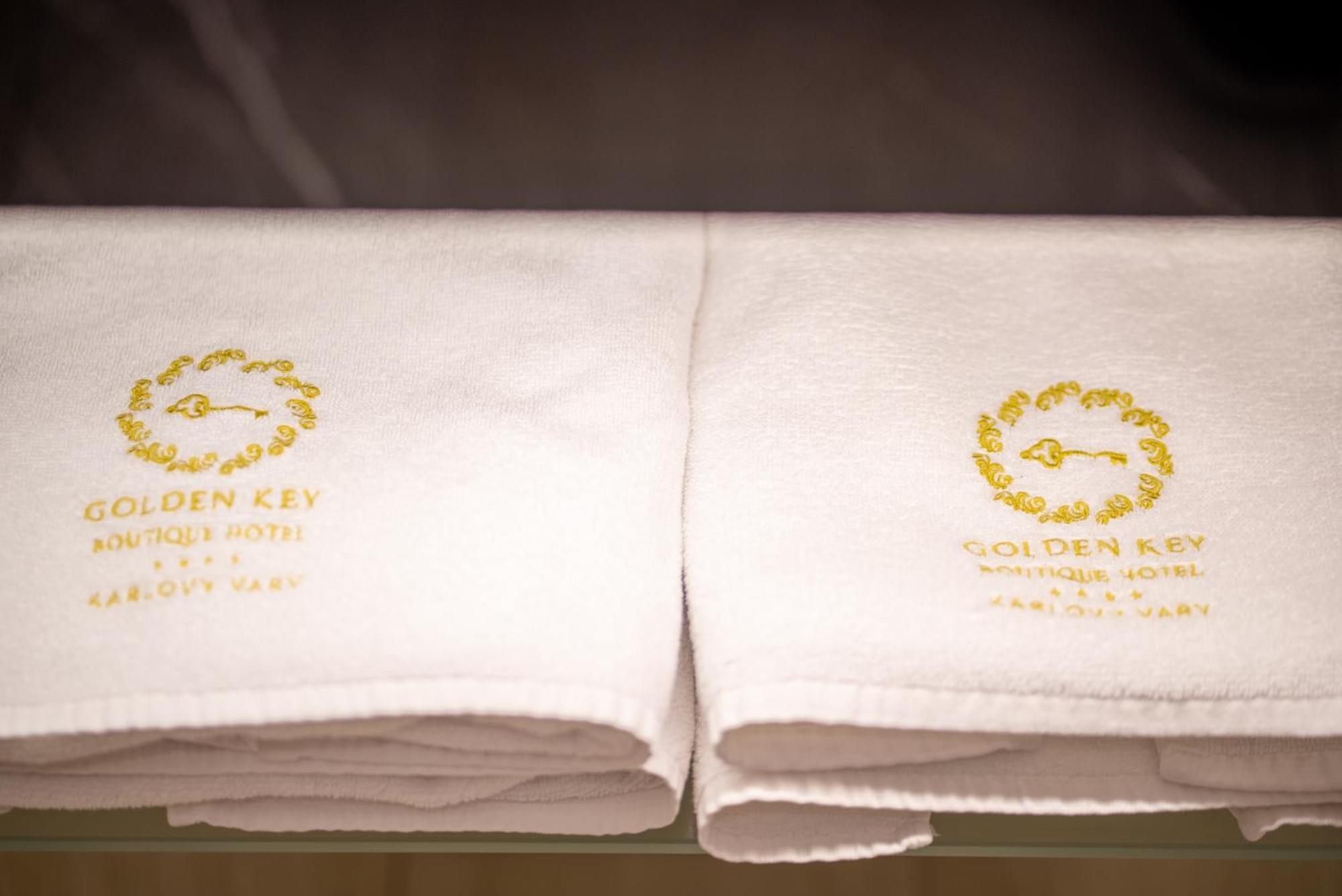 Golden Key Boutique Hotel 卡罗维发利 外观 照片