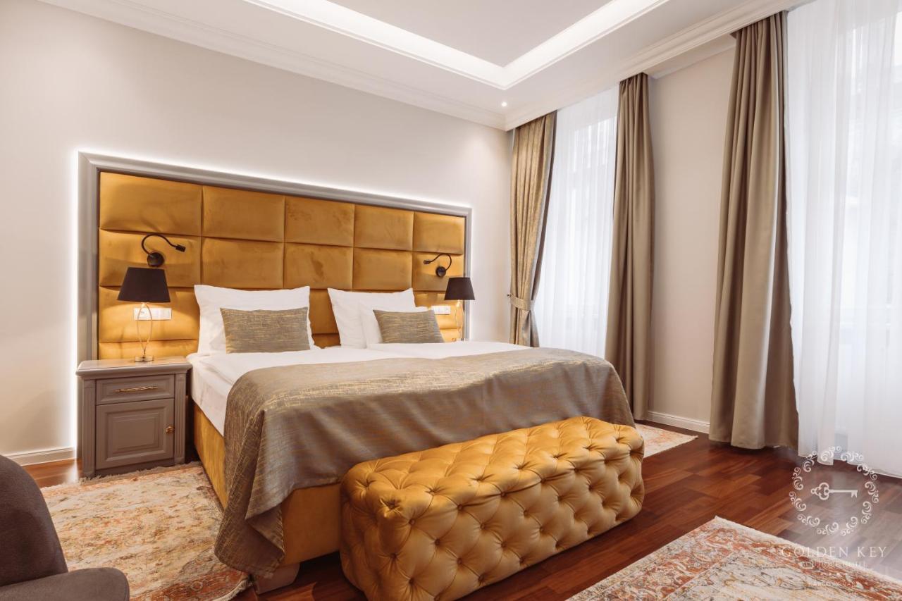 Golden Key Boutique Hotel 卡罗维发利 外观 照片